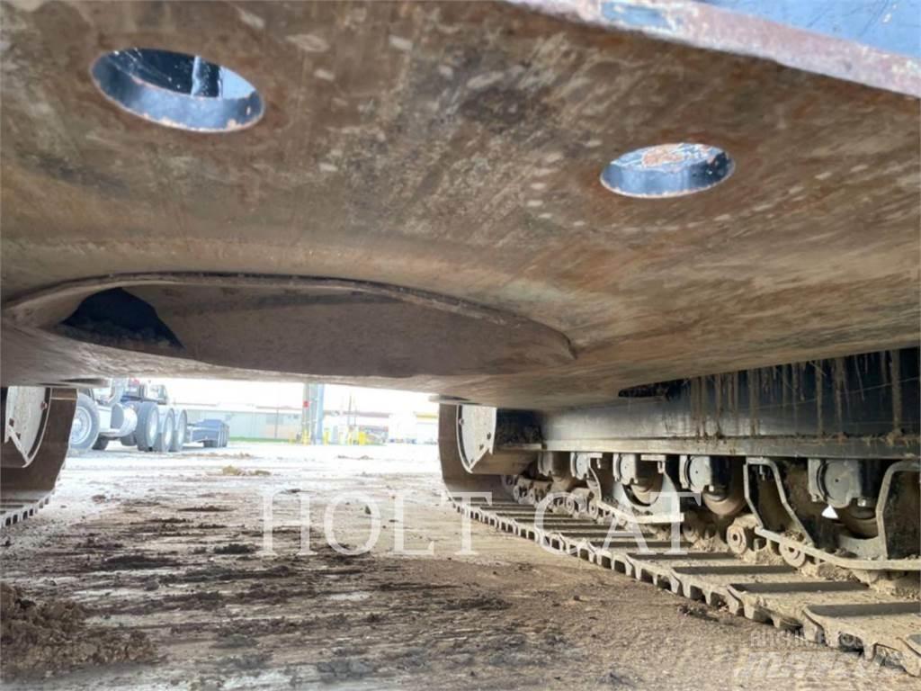 CAT 352 12 Pásové rýpadlá