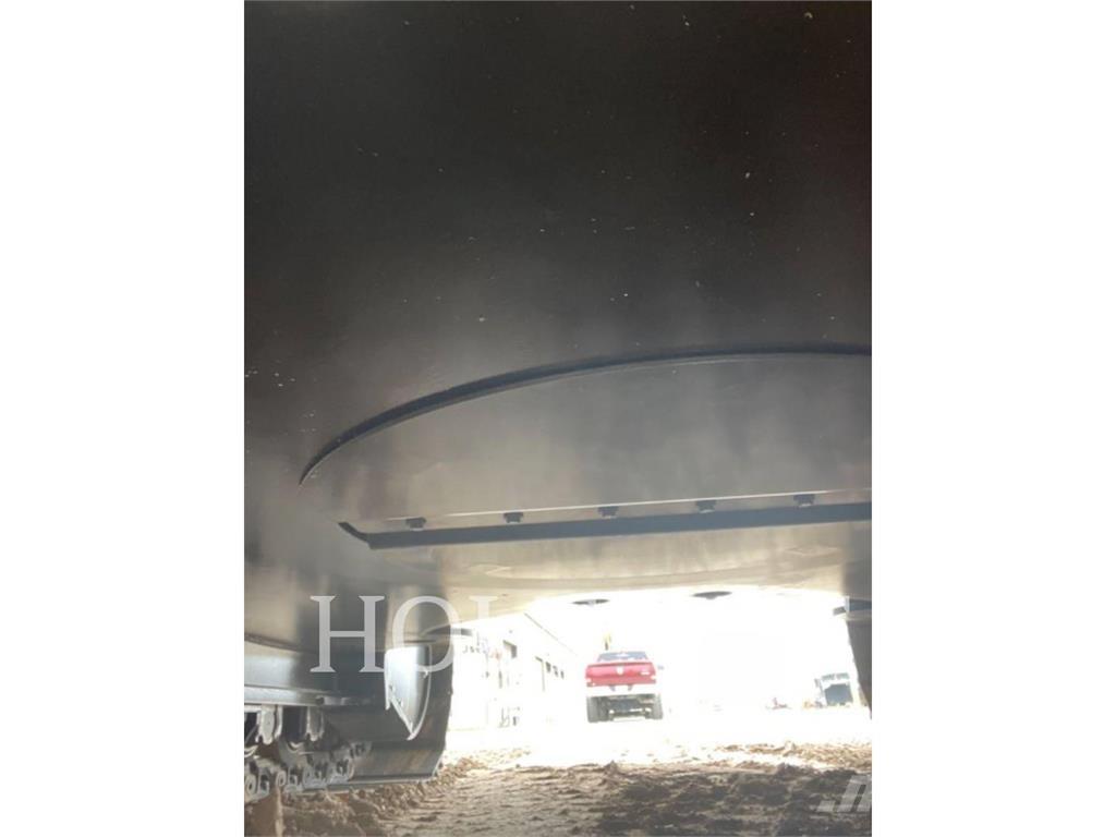 CAT 352 12 TC Pásové rýpadlá