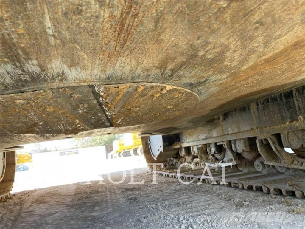 CAT 352 12 TC Pásové rýpadlá