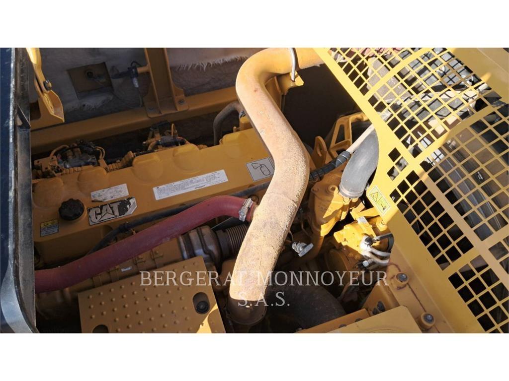 CAT 352F Pásové rýpadlá