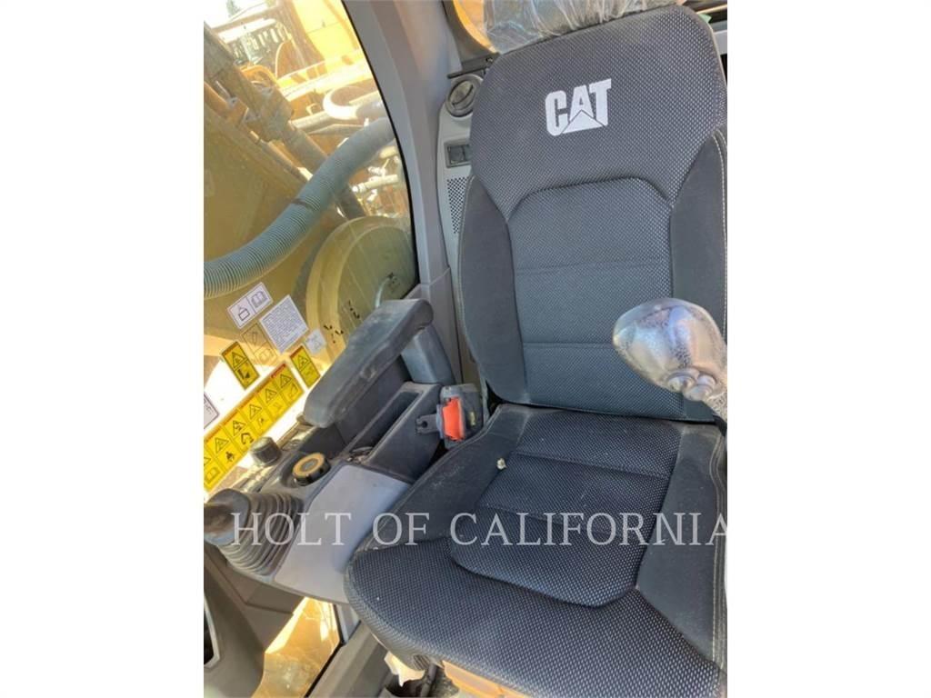 CAT 352FG Pásové rýpadlá
