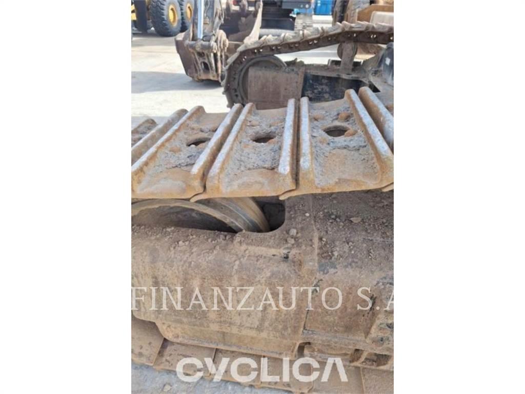 CAT 352FL Pásové rýpadlá