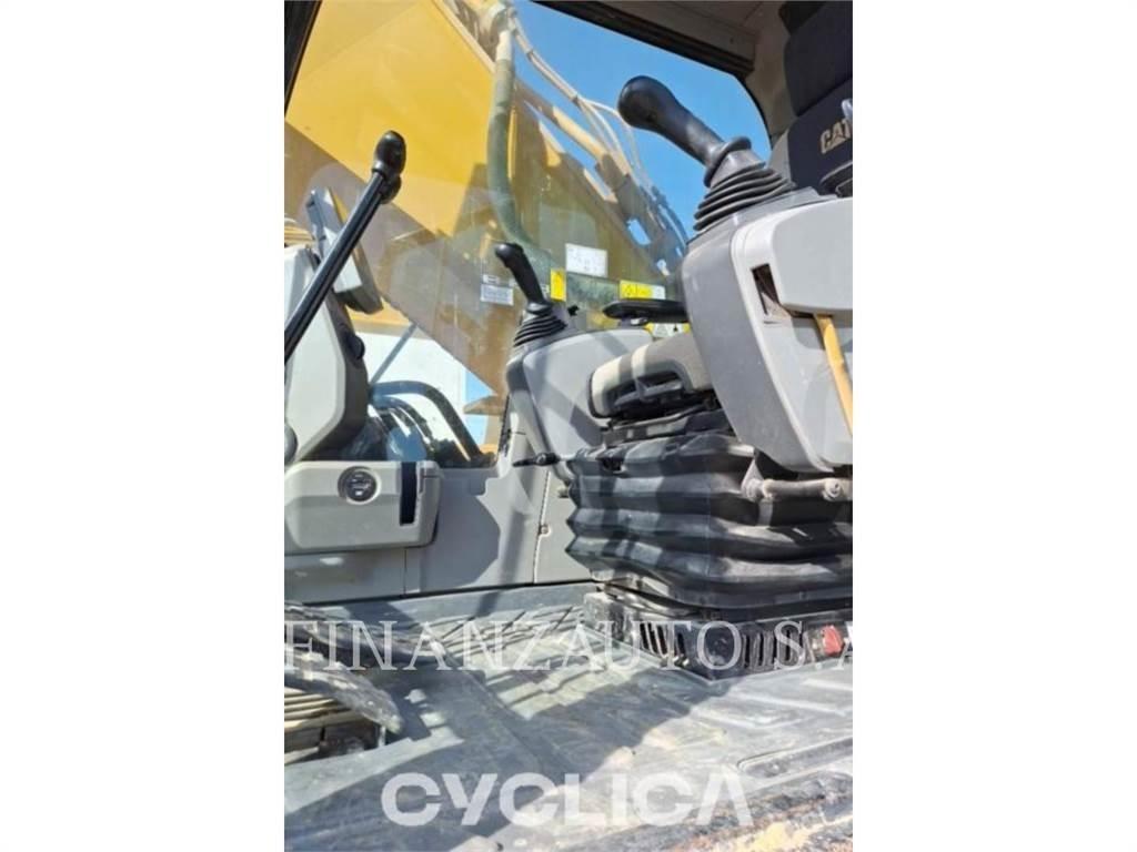CAT 352FL Pásové rýpadlá