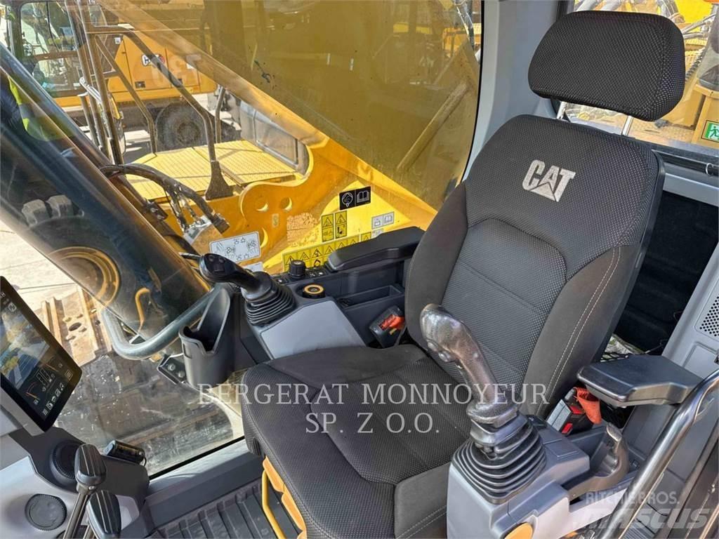 CAT 374 Pásové rýpadlá
