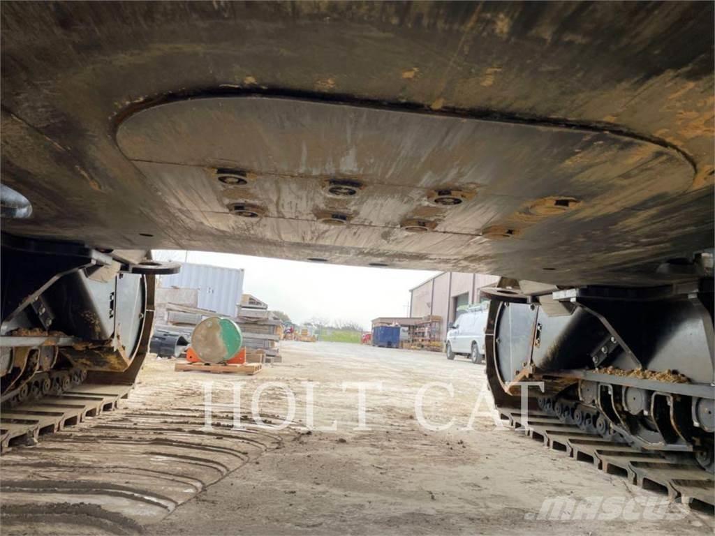 CAT 374 Pásové rýpadlá