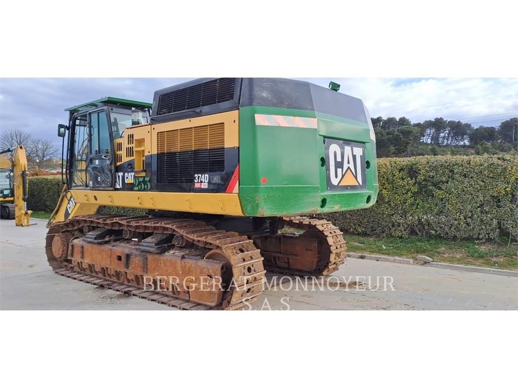 CAT 374D Pásové rýpadlá