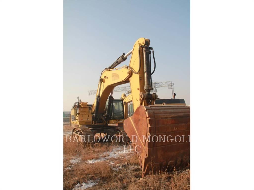 CAT 374DL Pásové rýpadlá