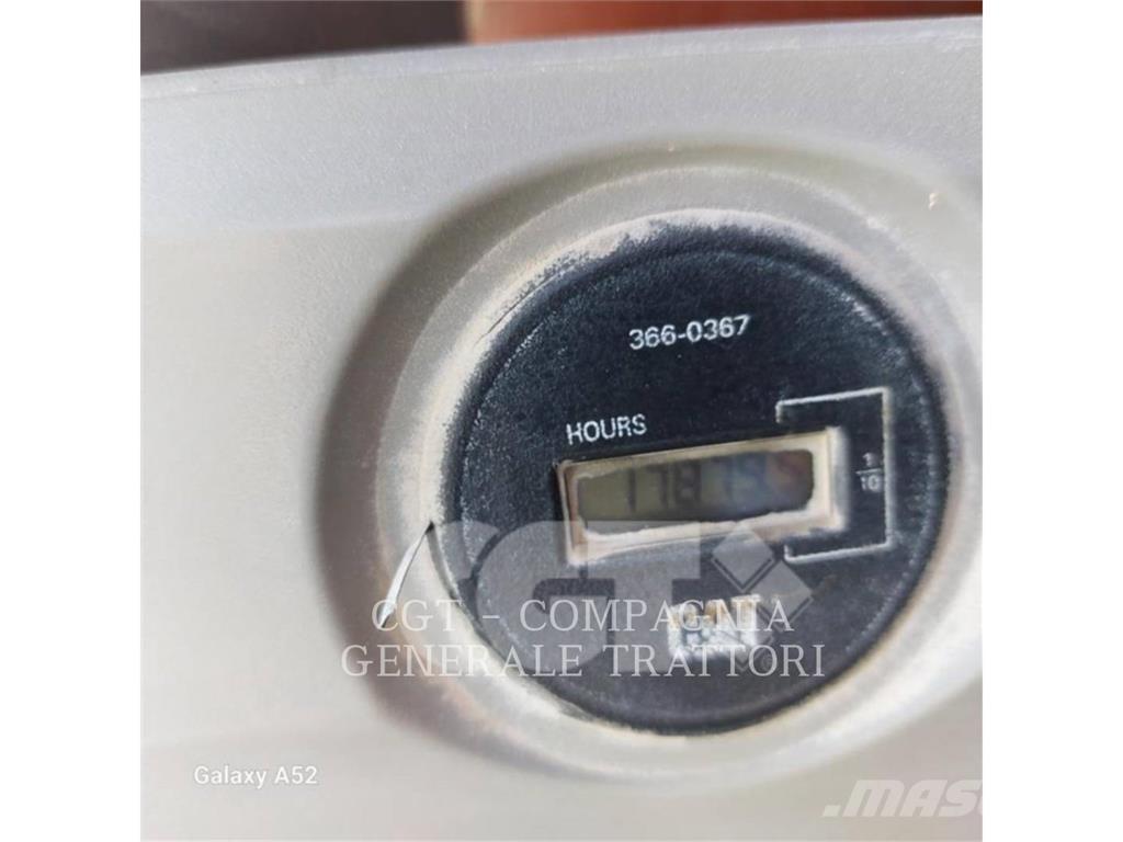 CAT 374F Pásové rýpadlá