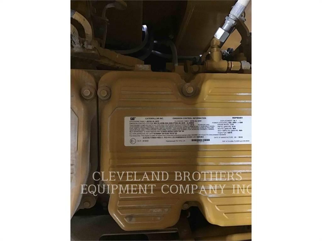 CAT 390FL Pásové rýpadlá