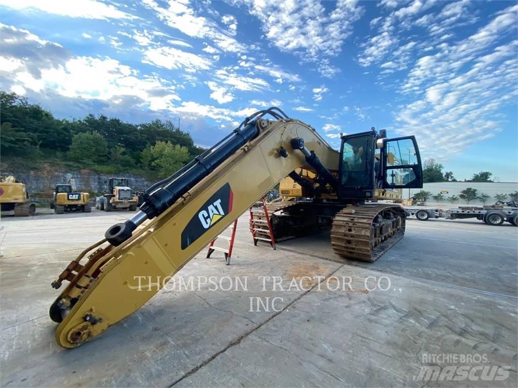 CAT 390FL Pásové rýpadlá