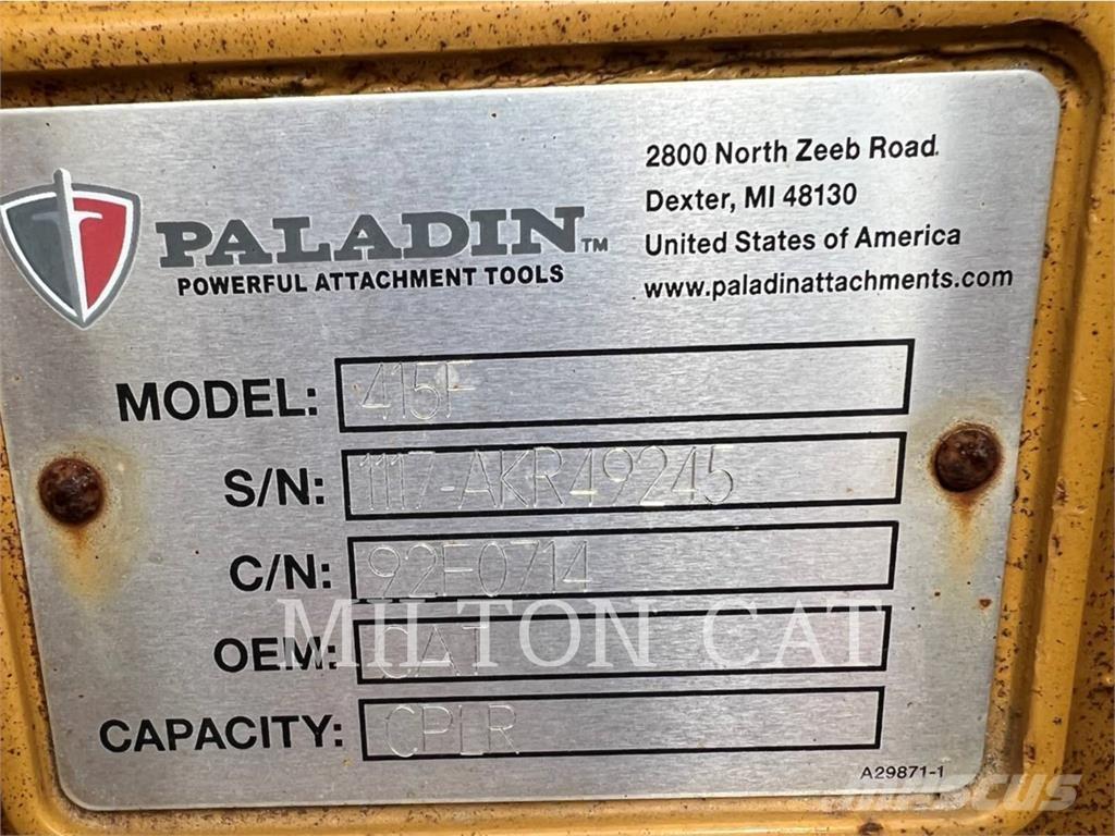 CAT 415F Lopaty