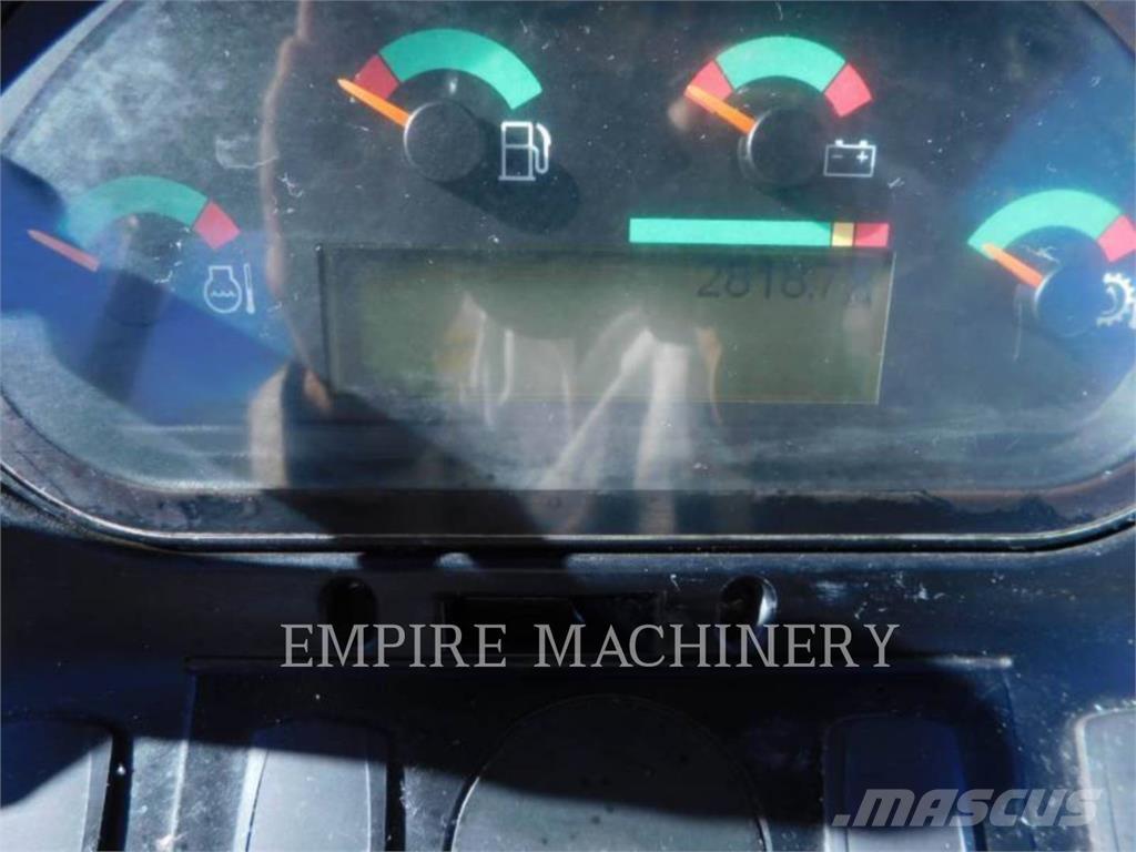 CAT 415F2 IL Kolesové nakladače