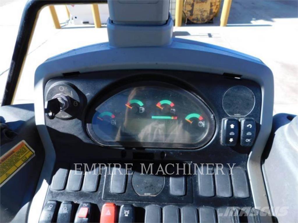 CAT 415F2 IL Kolesové nakladače