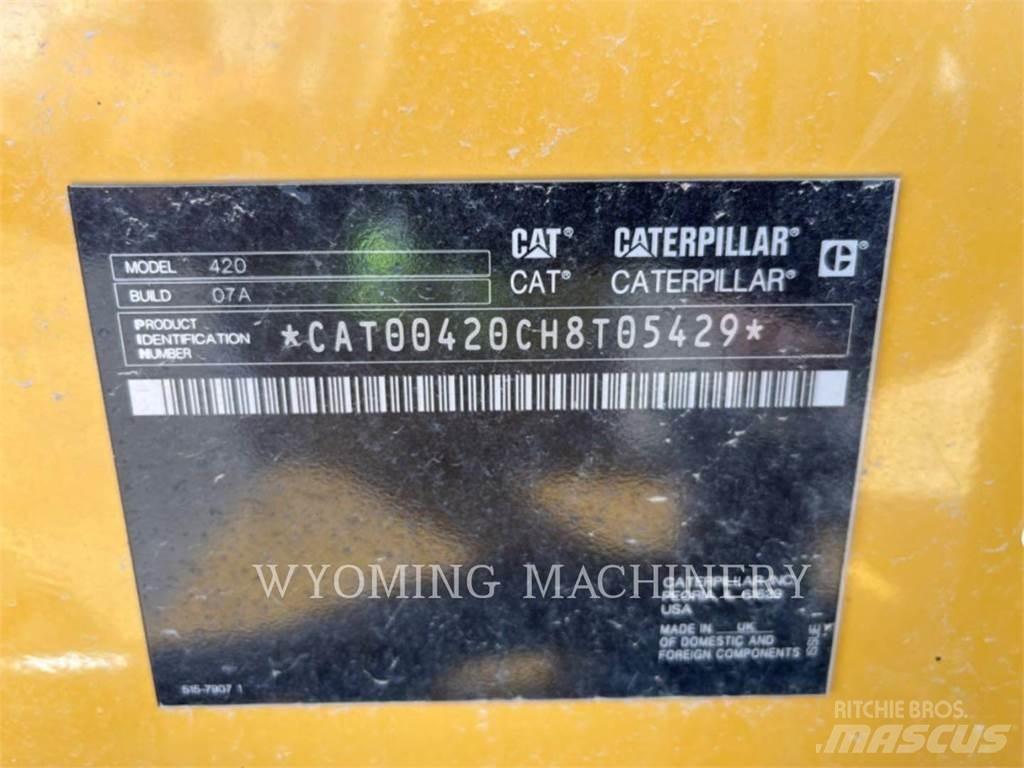 CAT 420 Rýpadlo-nakladače