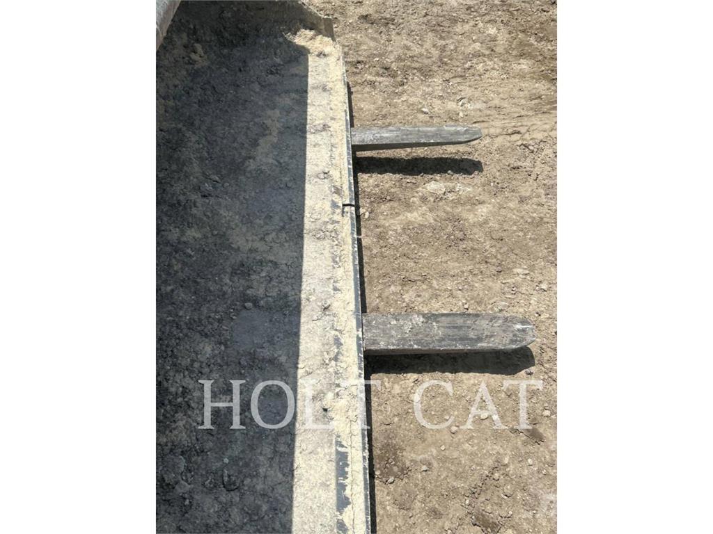 CAT 420 IT4SX Rýpadlo-nakladače