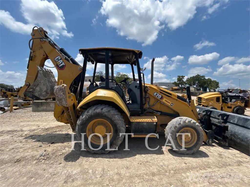 CAT 420 IT4SX Rýpadlo-nakladače