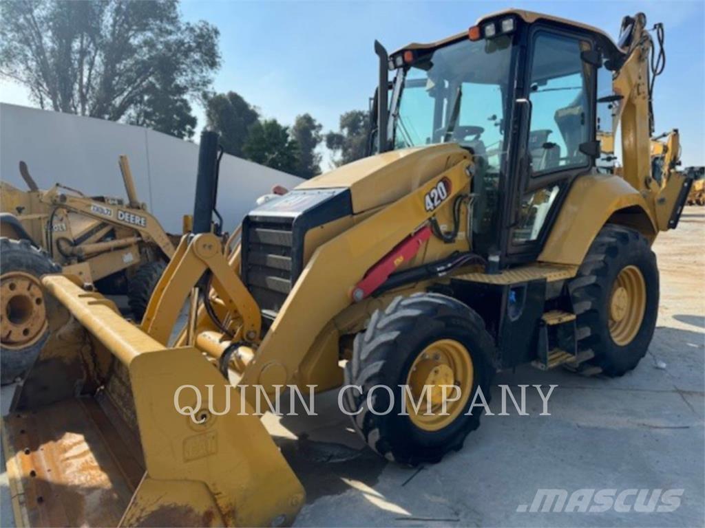 CAT 42007 Rýpadlo-nakladače