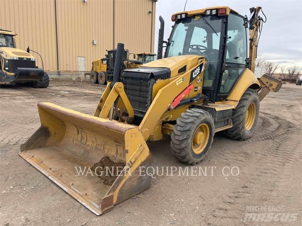 CAT 420F 4WDE Rýpadlo-nakladače