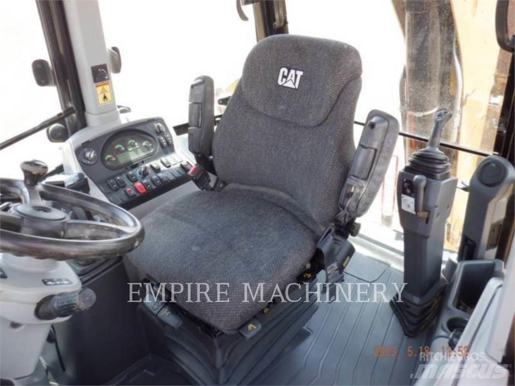 CAT 420F2 4ECP Rýpadlo-nakladače