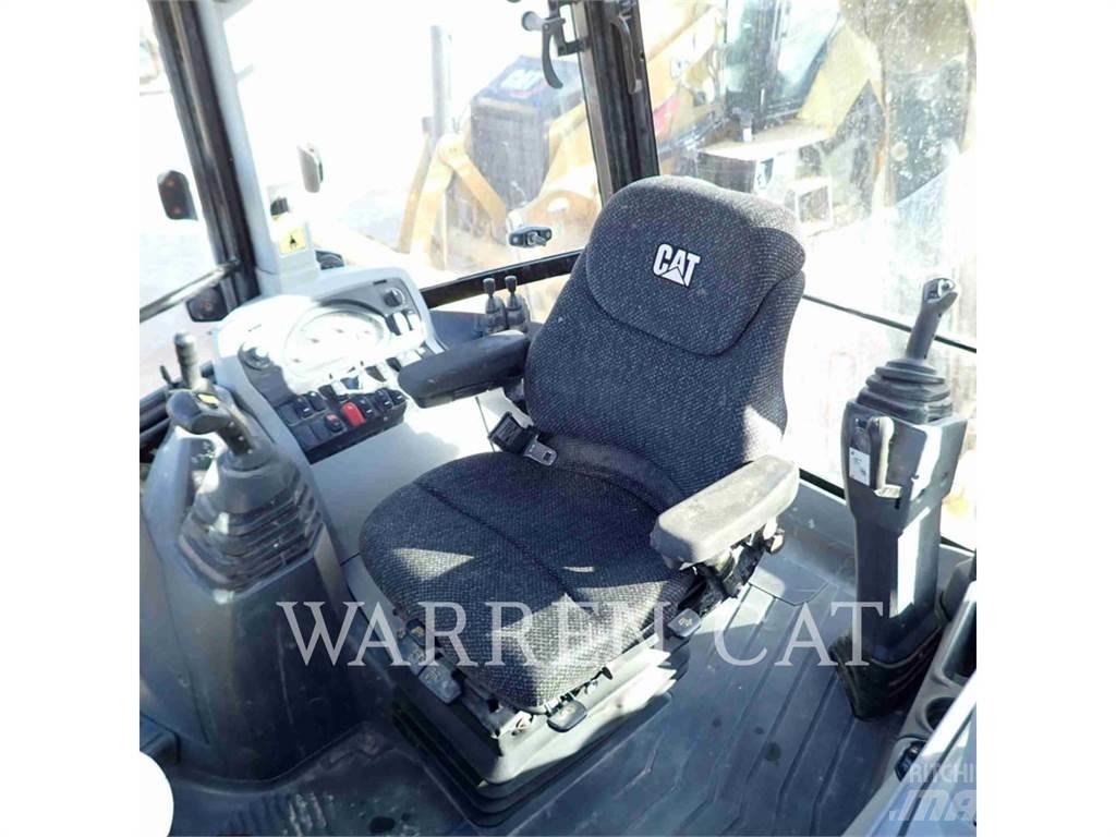 CAT 420F2 AE4T Rýpadlo-nakladače