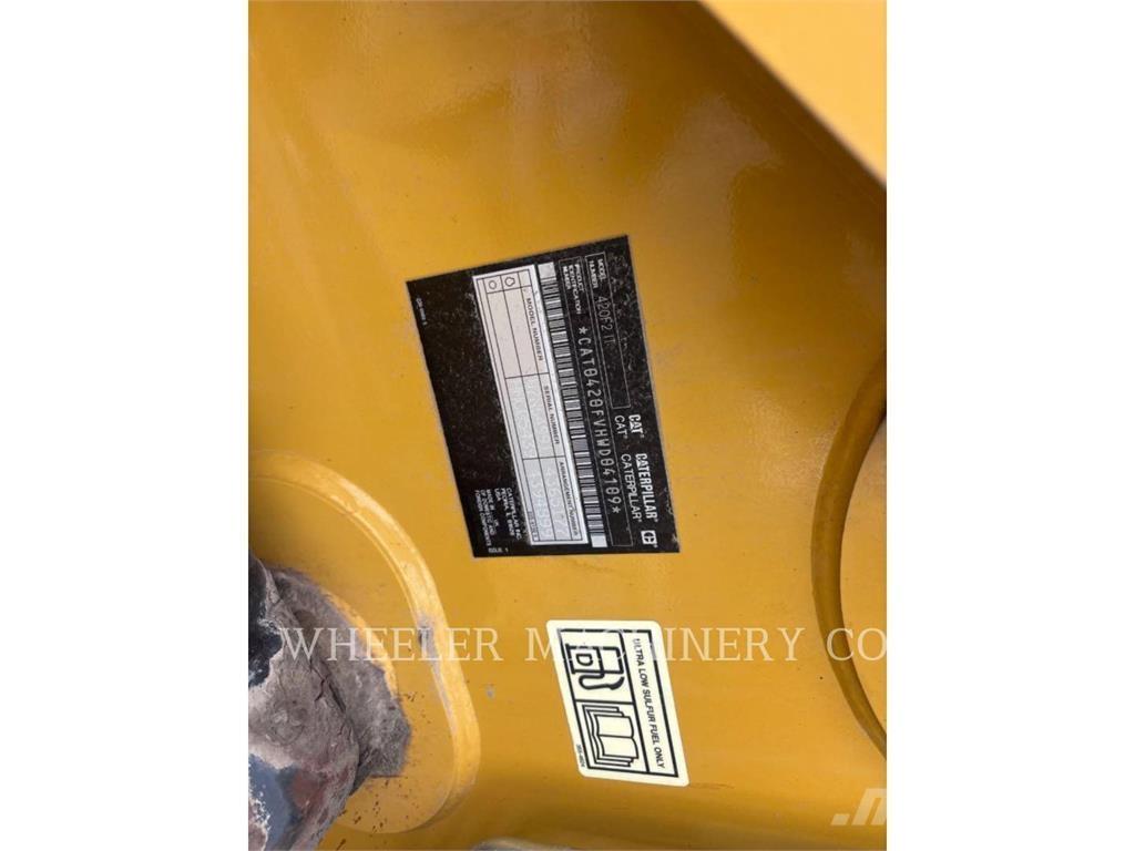 CAT 420F2 ITCF Rýpadlo-nakladače