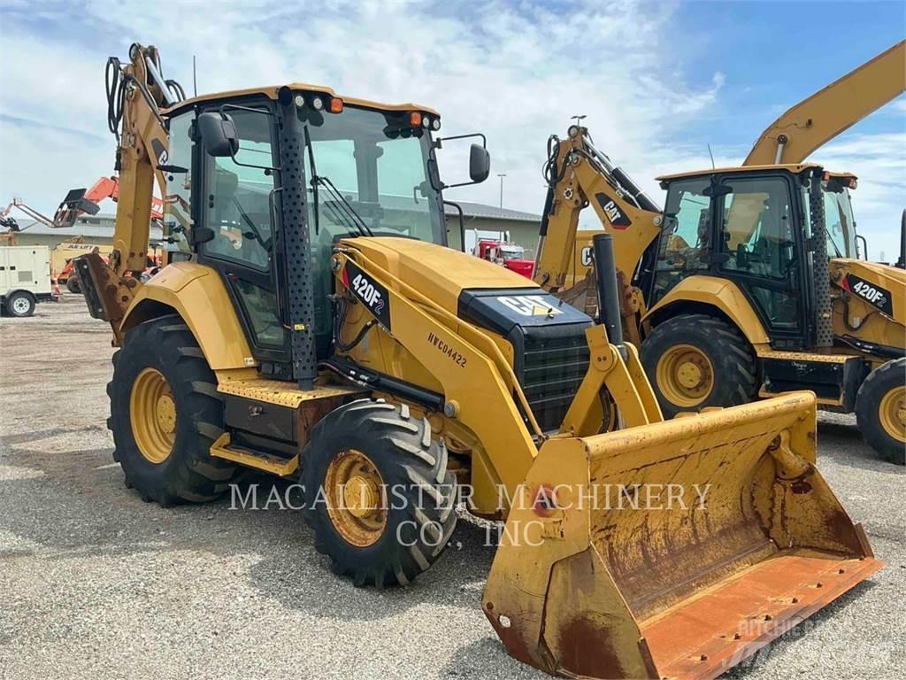 CAT 420F2ST Rýpadlo-nakladače