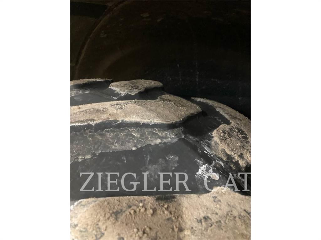 CAT 420XE Rýpadlo-nakladače