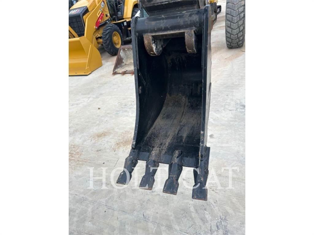 CAT 420XE IT4S Skrejpre