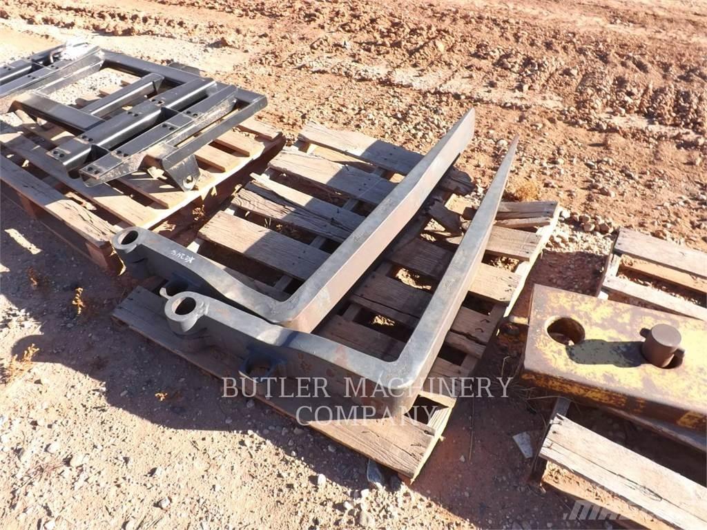 CAT 48TINES Vidlica