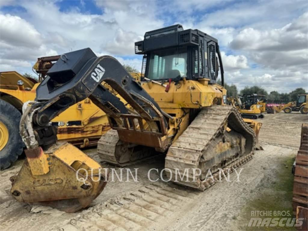 CAT 517 GR Skiddery