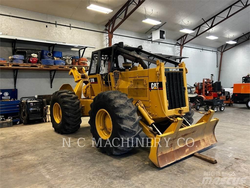 CAT 518 Lesné traktory