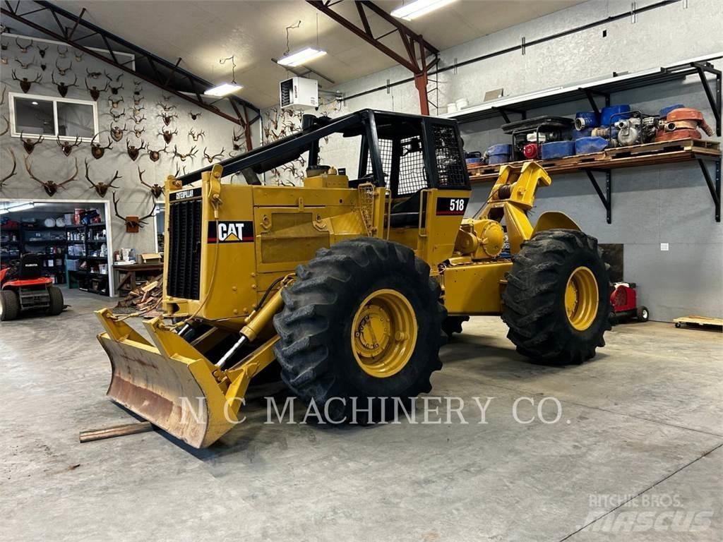 CAT 518 Lesné traktory