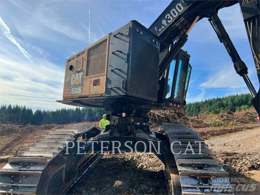 CAT 522B Stínacie harvestory