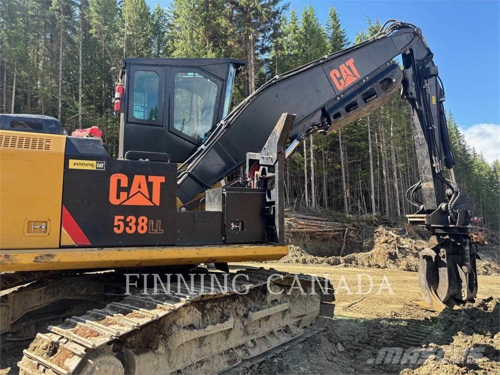 CAT 538 FM Kombinované stroje