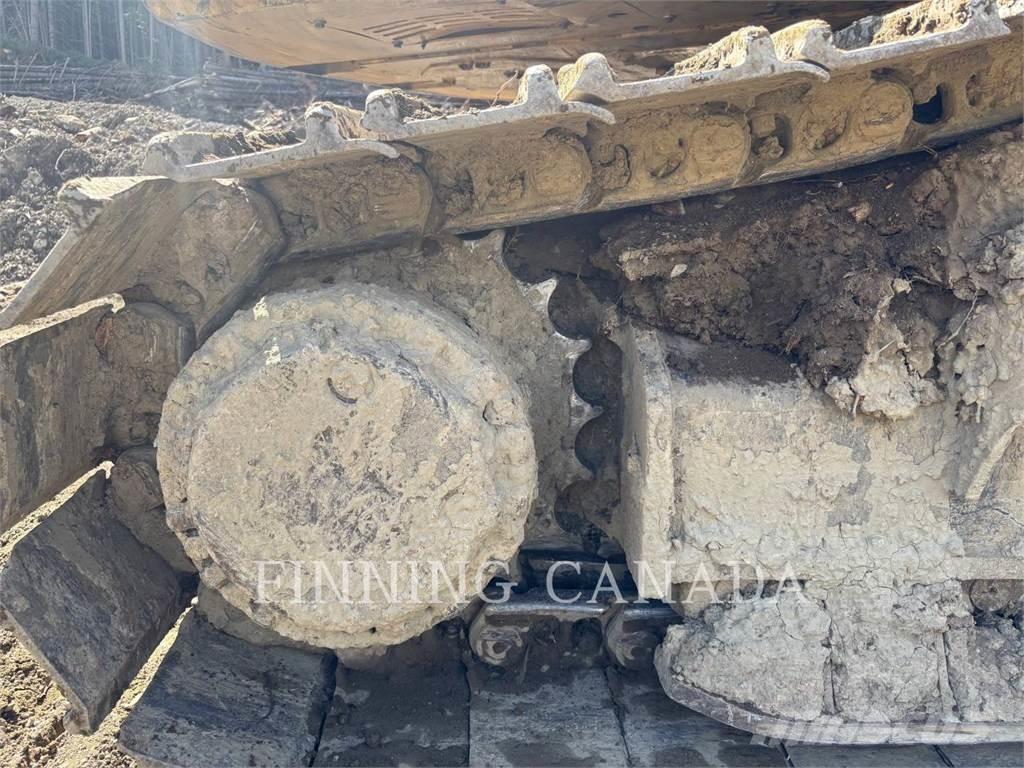 CAT 538 FM Kombinované stroje