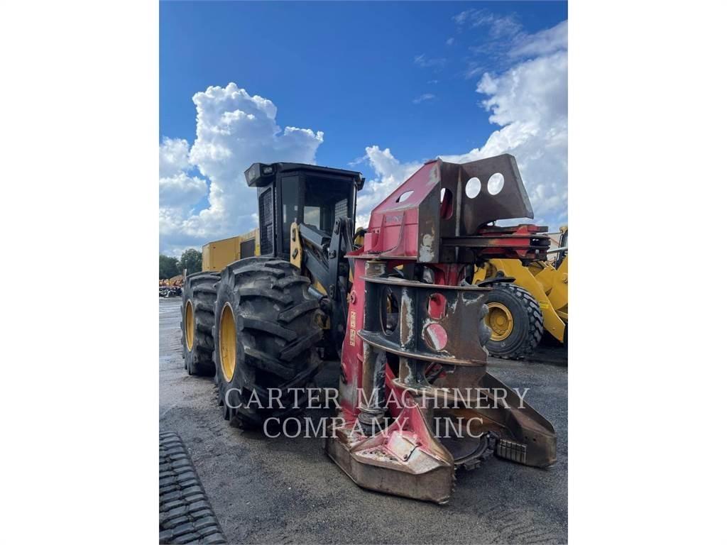 CAT 563C Stínacie harvestory