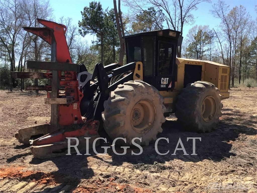 CAT 563C Stínacie harvestory