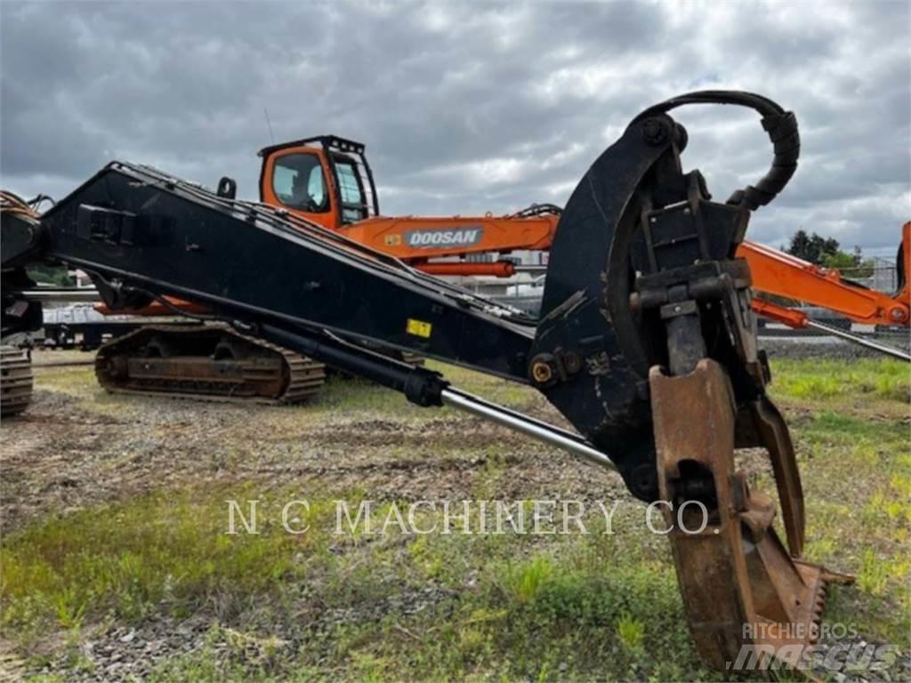 CAT 568FM LL Lesné traktory