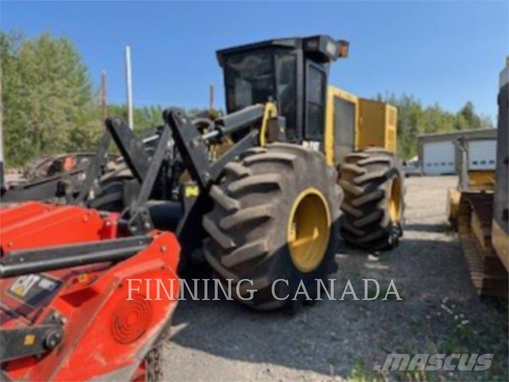 CAT 586C SPT Lesné traktory