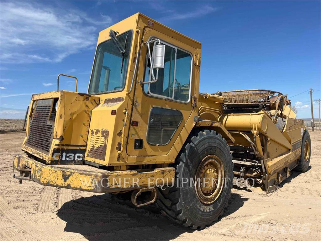 CAT 613C Skrejpre