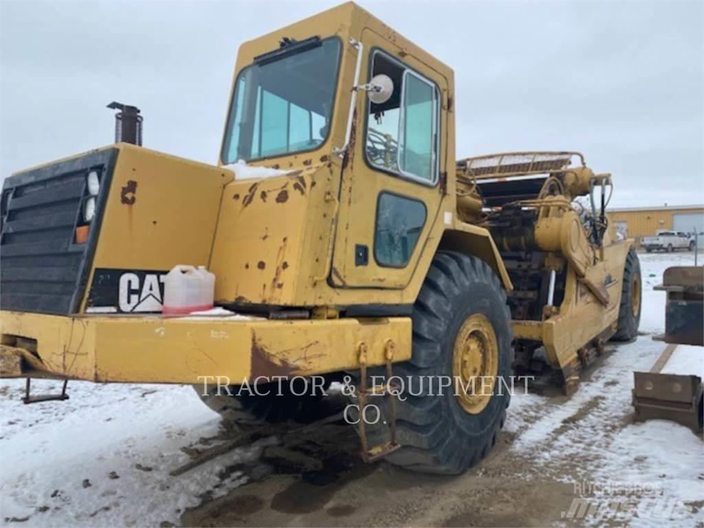 CAT 615C Skrejpre