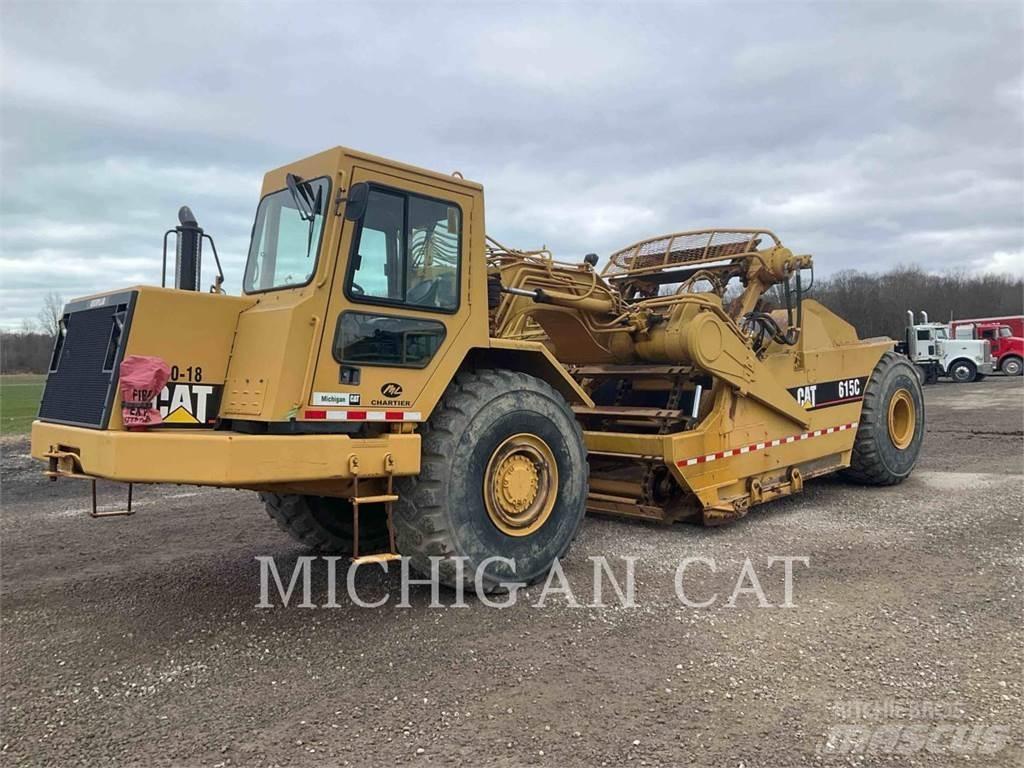 CAT 615C Skrejpre