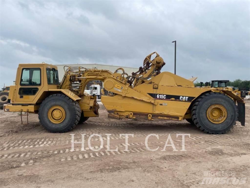 CAT 615CII Skrejpre