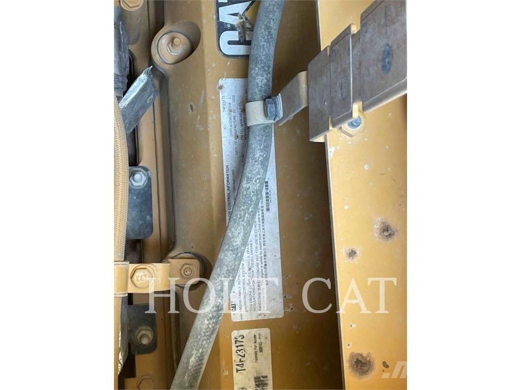 CAT 621 Skrejpre