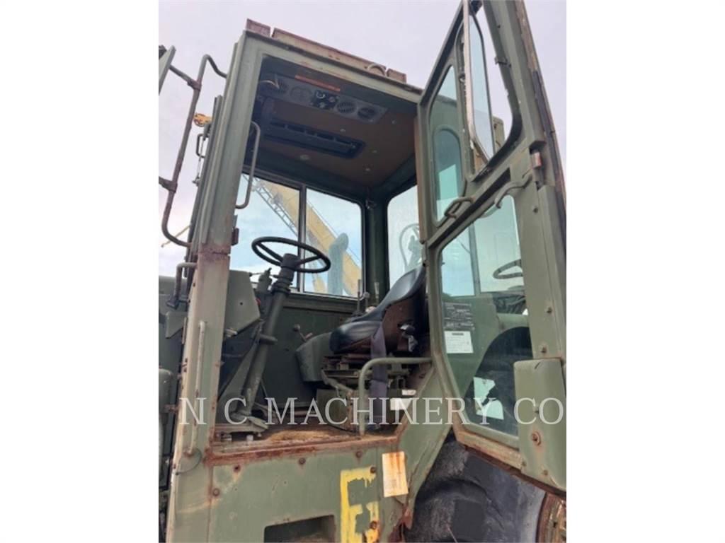 CAT 621B Skrejpre