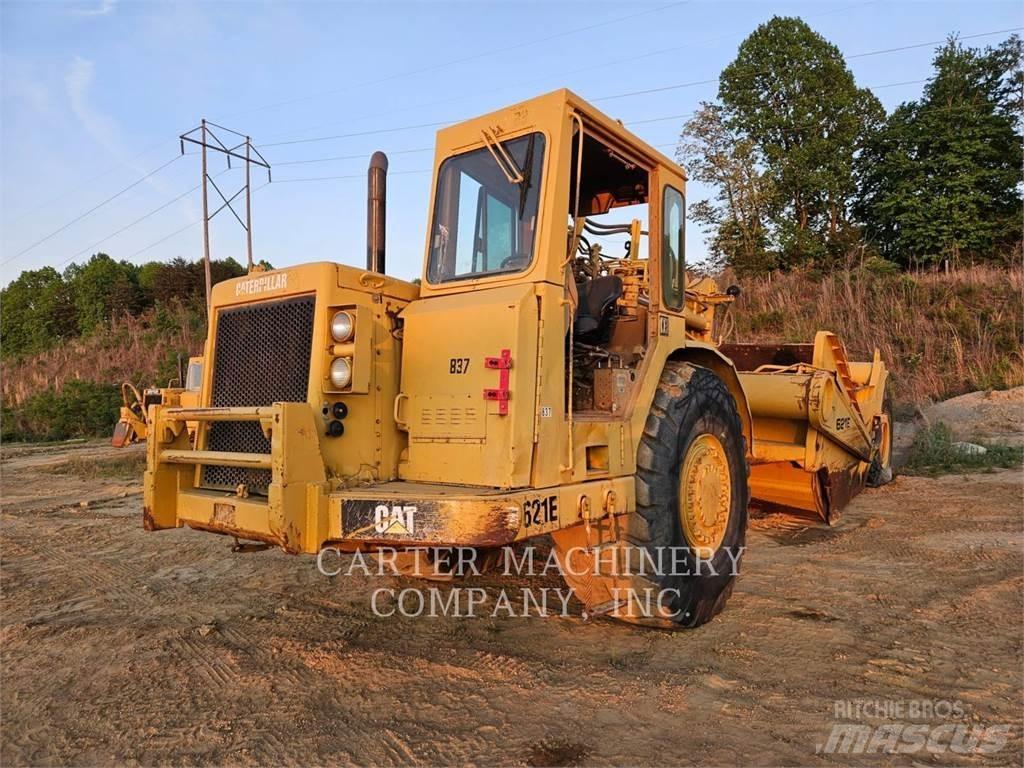CAT 621E Skrejpre