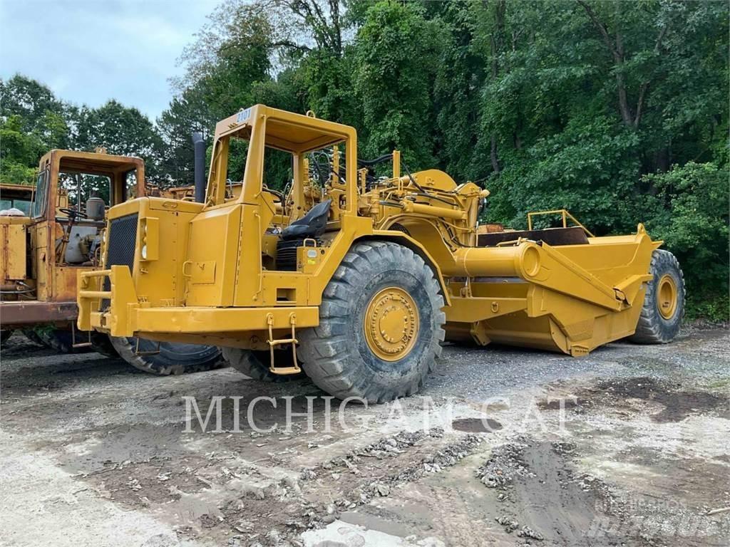CAT 621E Skrejpre