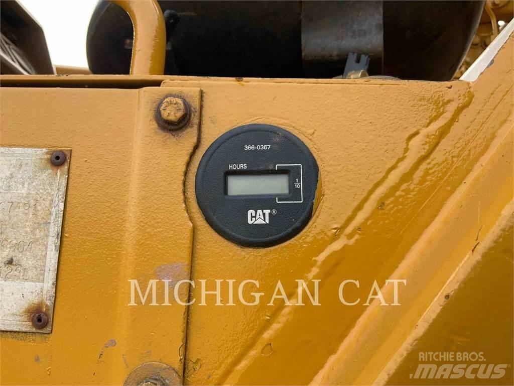 CAT 621E Skrejpre