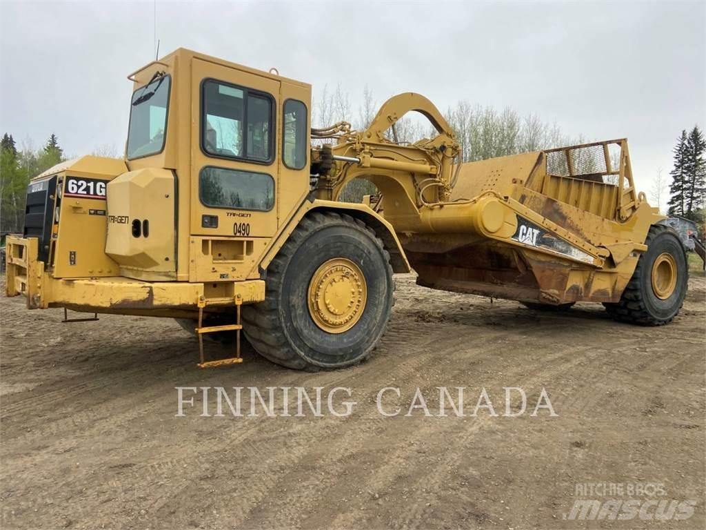 CAT 621G Skrejpre