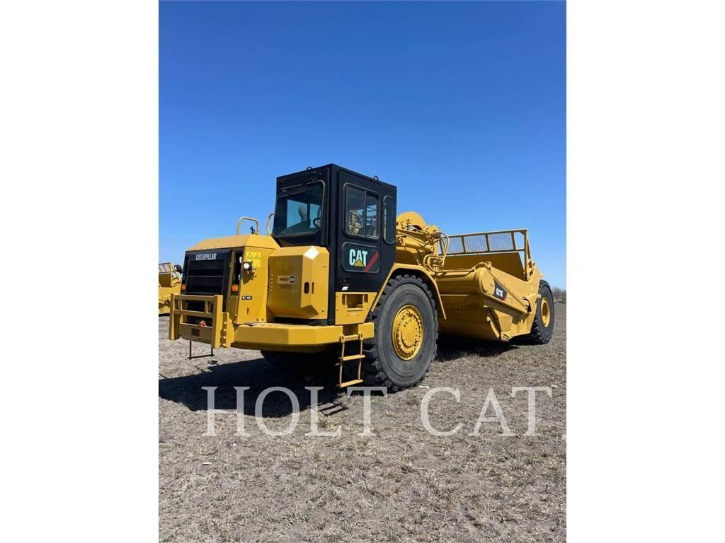 CAT 621G Skrejpre